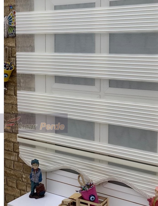 Brillant  Pilise Açık Krem Ve Beyaz  Renk Zebra