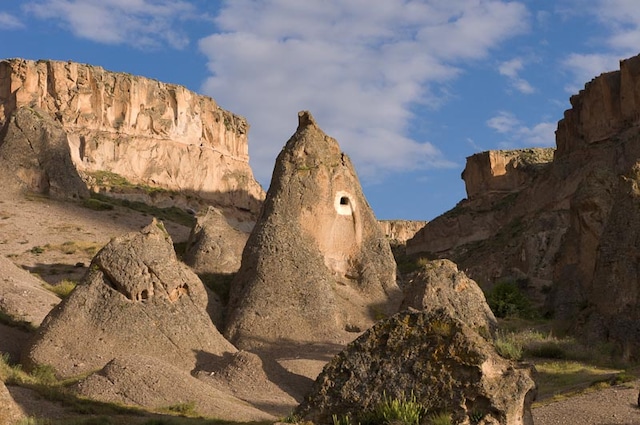 ÖZEL KAPADOKYA YÜRÜYÜŞ VE YERALTI TURU