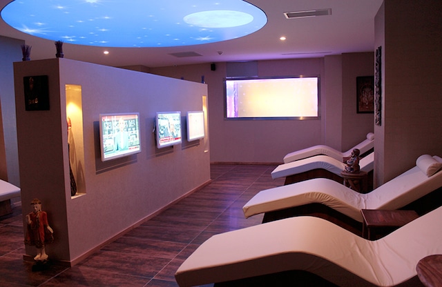 Akgün İstanbul Otel Kardelen Spa'da Masaj Keyfi ve Spa Kullanımı