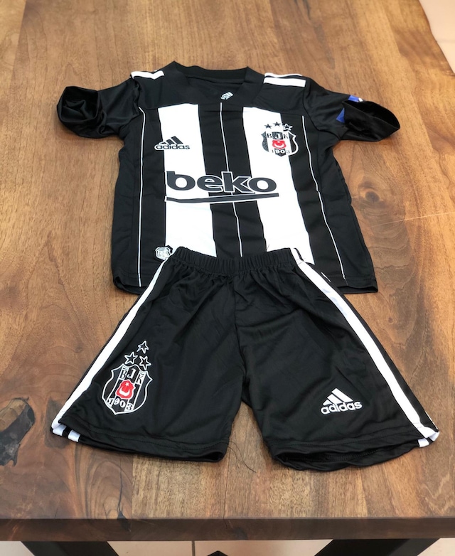 BEŞİKTAŞ YENİ SEZON ÇUBUKLU ÇOCUK FORMASI