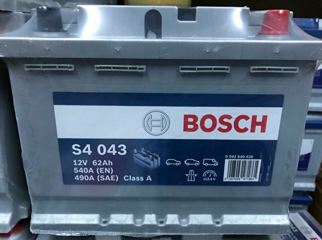 12 V 62 60 Ah 540A Bosch Akü S4 043 ( 60 Ah Ebatında )