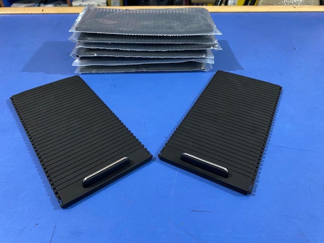 MERCEDES W204-W212 ORTA KONSOL SÜRGÜSÜ