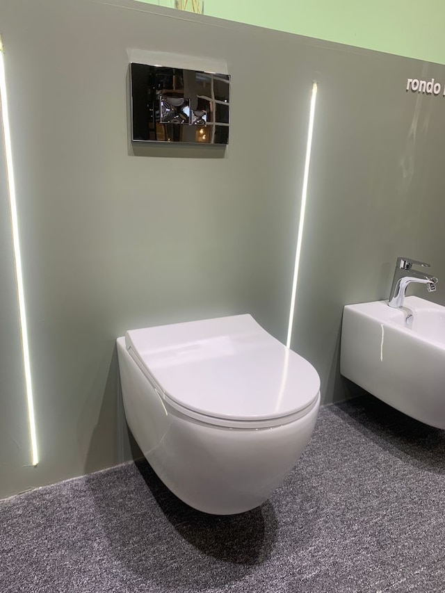 Turavit Rondo Rimles (KANALSIZ) Asma Klozet, Yavaş kapak