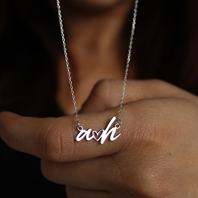 Gümüş Baş Harfler Tasarım Kolye Kalpli Harf Kolye