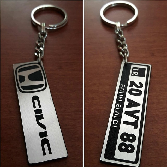 Hediyepostasi Kişiye Özel Çift Taraflı Plaka Anahtarlık Kargo Dahil