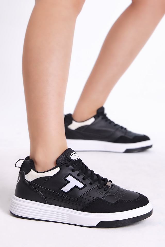 Tonny Black Rahat Kalıp Poli Taban Bağcıklı Unisex Sneaker Siyah - Beyaz