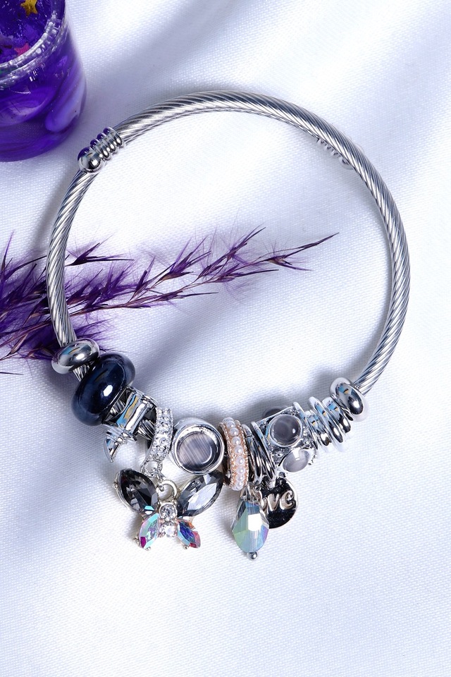 Kadın Charmlı Siyah  Kelebe Çelik Pandora Bileklik