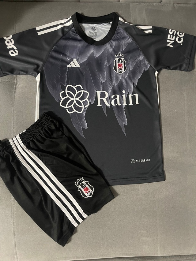 Beşiktaş 2023/24 Sezonu Deplasman Çocuk Forması