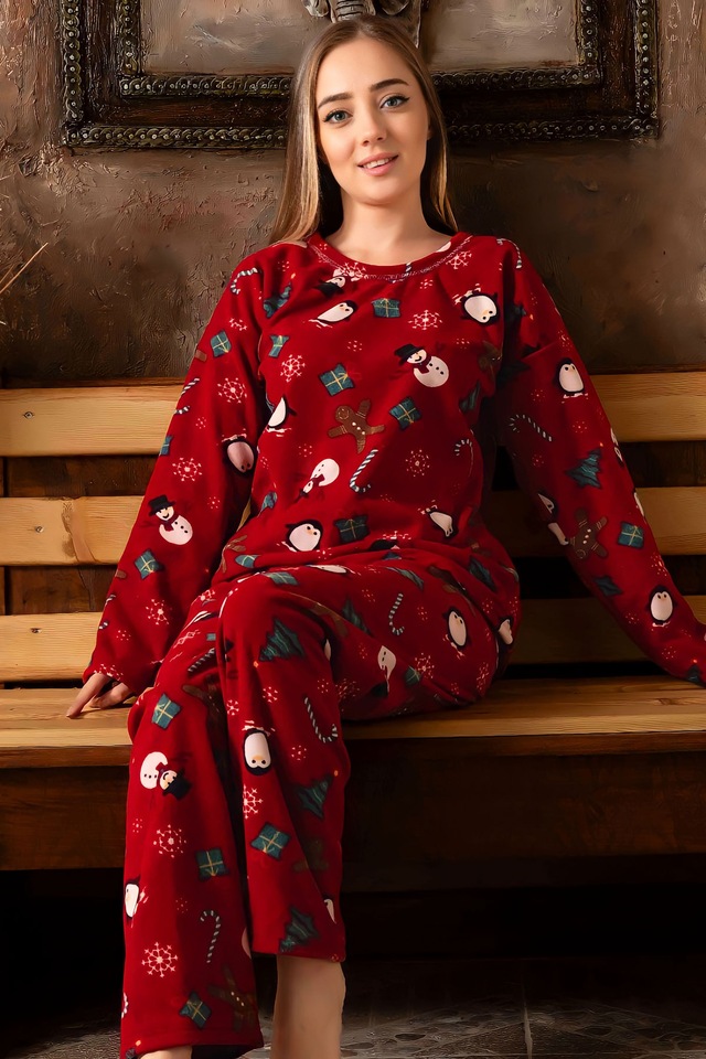 Zigzag İç Giyim Yılbaşı Temalı Polar Kışlık Kadın Pijama Takımı Kırmızı
