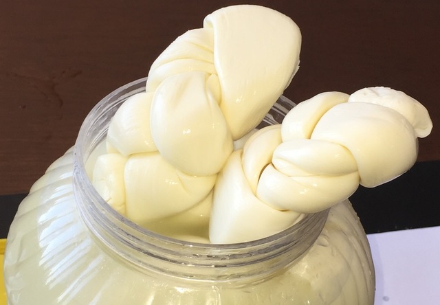 Niyazibey Çiftliği Örgü Peynir Şirden Mayalı 4 KG