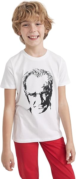 DeFacto Erkek Çocuk Atatürk Baskılı Pamuklu Penye Kısa Kollu Kırmızı Tişört