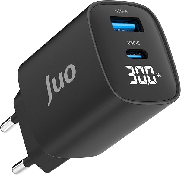 Juo 30W GaN Led Ekranlı Type-C + USB-A Hızlı Şarj Cihazı Android & iPhone Uyumlu Şarj Aleti
